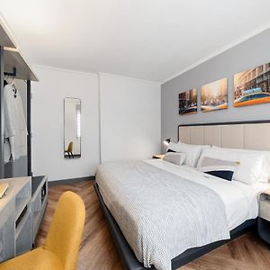Premier One Bedroom Suite